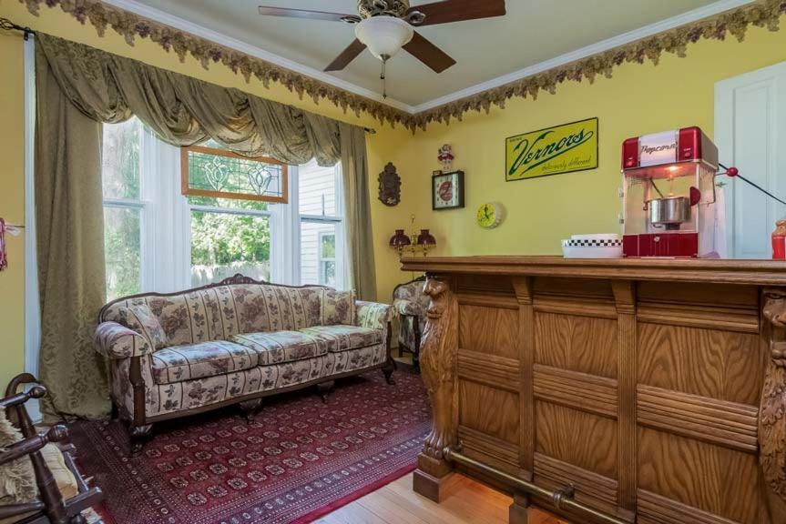 Kingsley House Bed & Breakfast - Full Home Fennville Luaran gambar