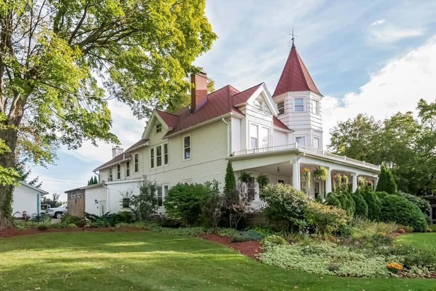 Kingsley House Bed & Breakfast - Full Home Fennville Luaran gambar
