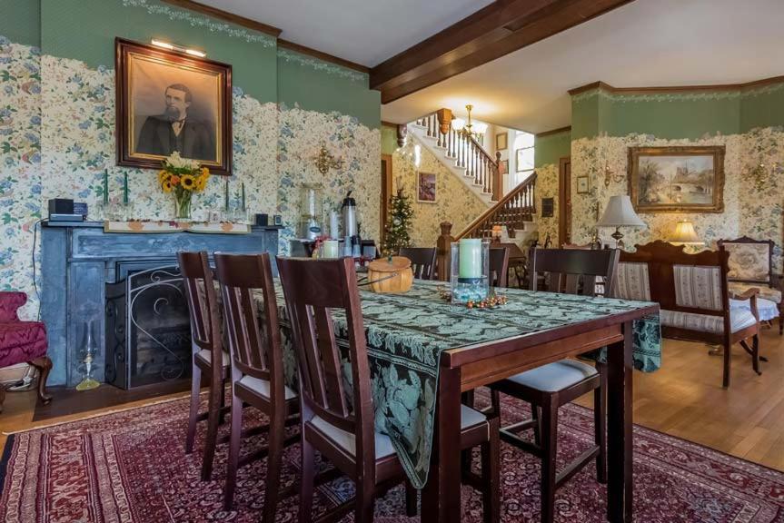 Kingsley House Bed & Breakfast - Full Home Fennville Luaran gambar