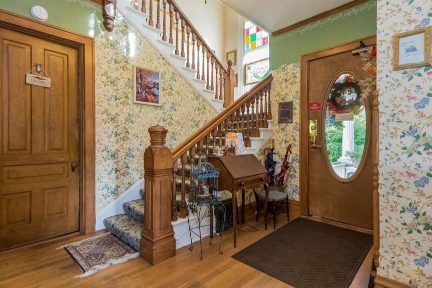 Kingsley House Bed & Breakfast - Full Home Fennville Luaran gambar