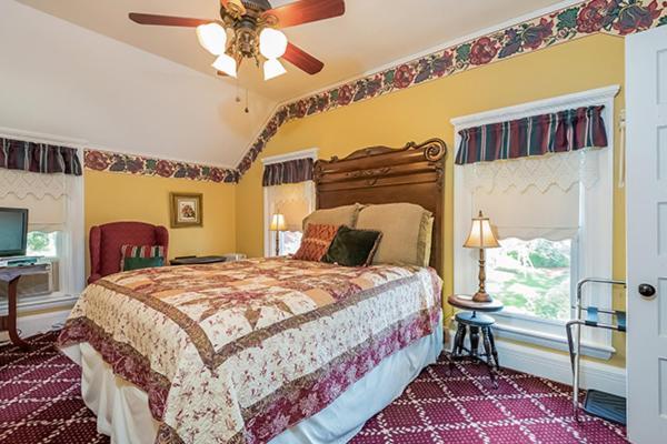 Kingsley House Bed & Breakfast - Full Home Fennville Luaran gambar